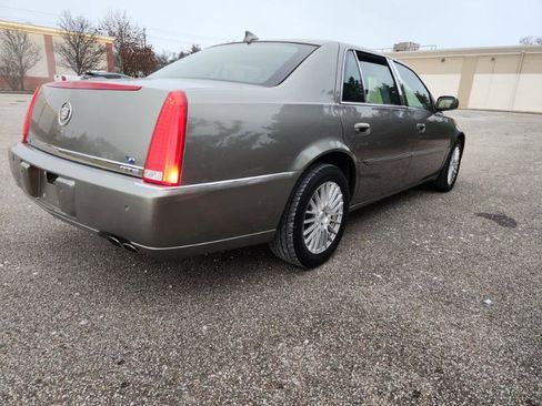 Used 2011 Cadillac DTS Luxury image 7