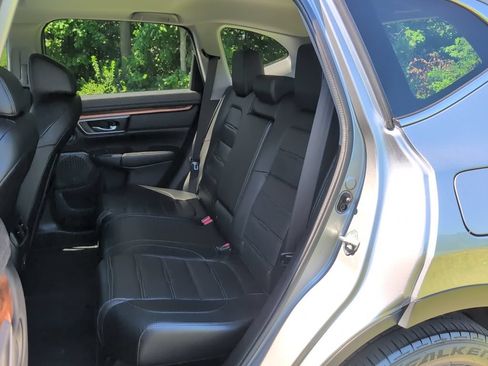 Used 2020 Honda CR-V Touring image 31