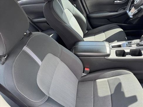Used 2022 Nissan Sentra SV FWD image 19