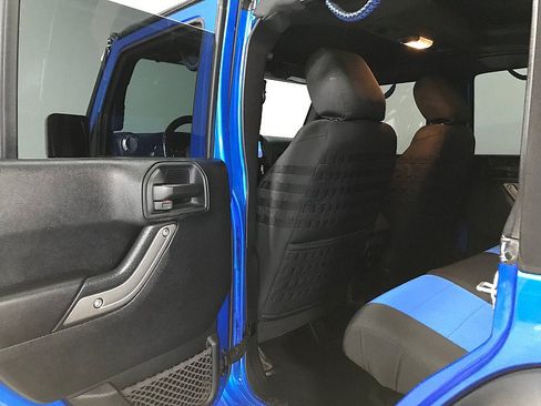 Used 2016 Jeep Wrangler Unlimited Sport w/ Quick Order Package 24S AWD/4WD image 15