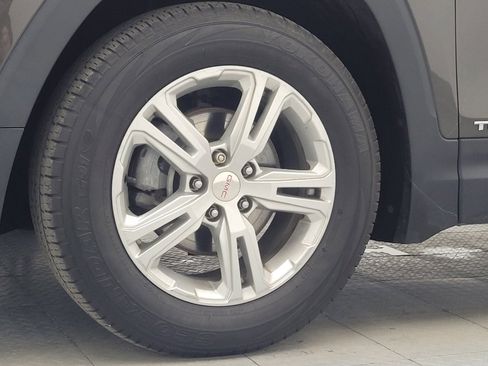 Used 2020 GMC Terrain SLE w/ Driver Convenience Package image 31