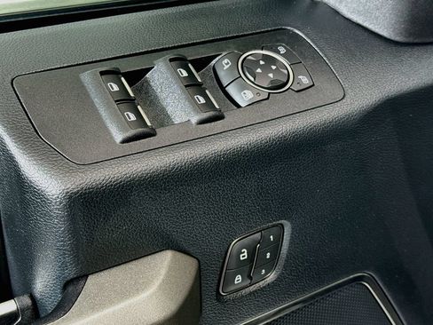 Used 2020 Ford F150 Raptor w/ Equipment Group 802A Luxury AWD/4WD image 18