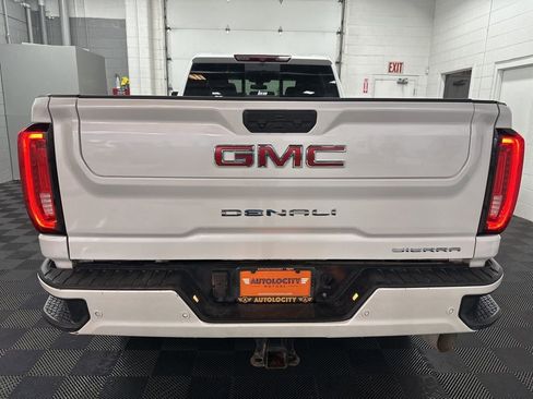 Used 2022 GMC Sierra 3500 Denali AWD/4WD image 8