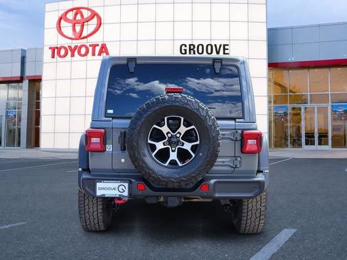 Used 2018 Jeep Wrangler Unlimited Rubicon AWD/4WD image 5