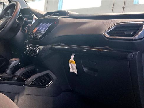 Certified 2022 Chevrolet TrailBlazer LT w/ Convenience Package image 14