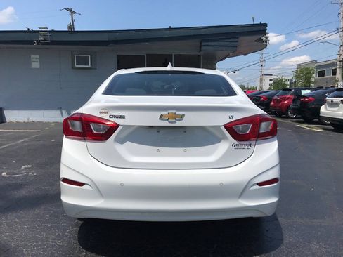 Used 2019 Chevrolet Cruze LT w/ LT True North Edition FWD image 6