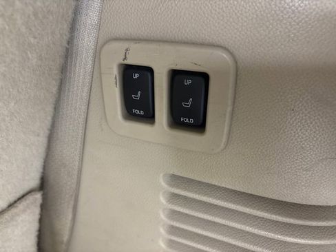 Used 2015 Ford Expedition Limited image 31