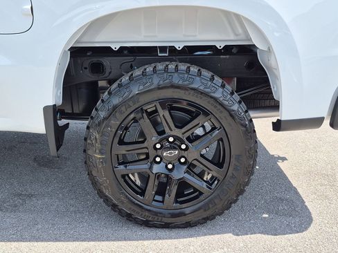 New 2026 Chevrolet Silverado 1500 Custom Trail Boss AWD/4WD image 32