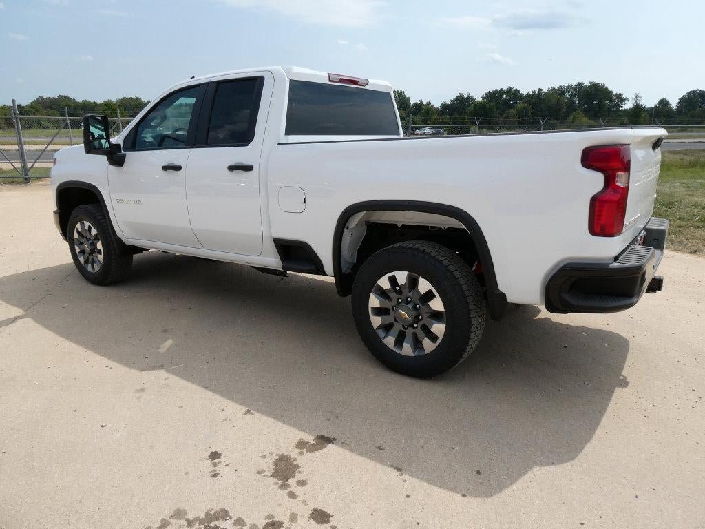 New 2026 Chevrolet Silverado 2500 Custom w/ Custom Value Package AWD/4WD image 7