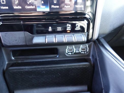 Used 2023 RAM 1500 Sport w/ G/T Package image 48