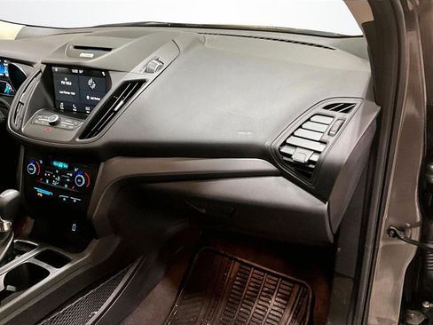 Used 2017 Ford Escape SE w/ Equipment Group 201A image 26