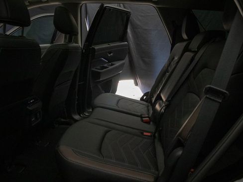 Used 2024 Nissan Pathfinder Platinum w/ Cargo Package image 22