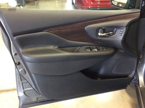 Used 2024 Nissan Murano Platinum w/ Cargo Package image 13