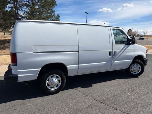 Used 2012 Ford E-250 and Econoline 250 image 4