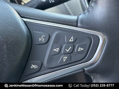 Used 2018 Chevrolet Equinox Premier FWD image 43