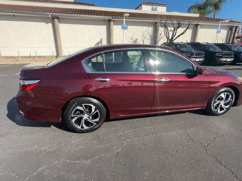 Used 2017 Honda Accord LX image 9