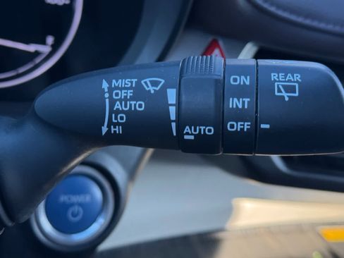 Used 2022 Toyota Sienna Platinum image 21