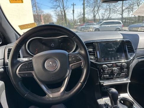 Used 2021 Jeep Grand Cherokee Limited image 22