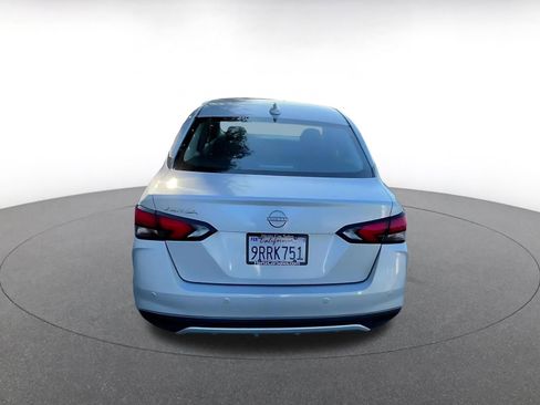 Used 2025 Nissan Versa SV image 11