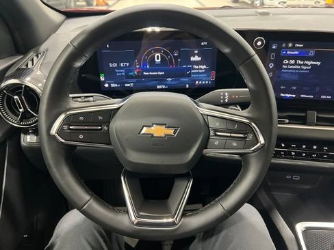 Used 2026 Chevrolet Equinox LT w/ Convenience Package II AWD/4WD image 6