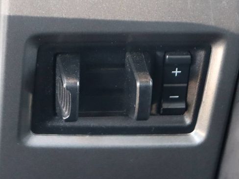 Used 2019 Ford F250 XLT w/ XLT Value Package AWD/4WD image 35