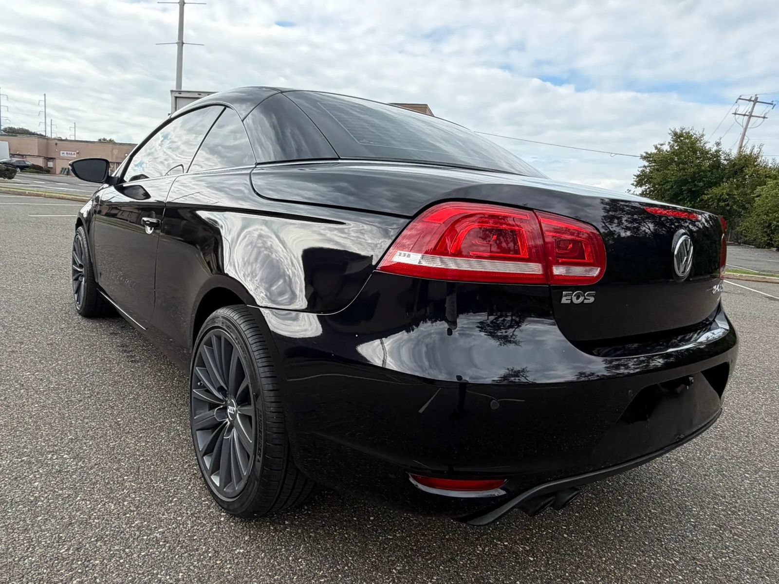 Used 2013 Volkswagen Eos Lux FWD image 5