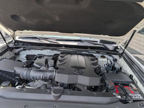 Used 2012 Toyota 4Runner Limited image 25