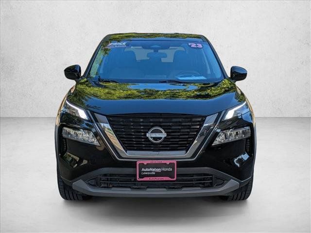 Used 2023 Nissan Rogue SV AWD/4WD image 2