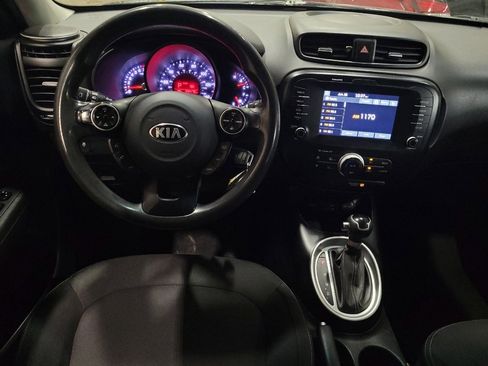 Used 2018 Kia Soul + FWD image 22