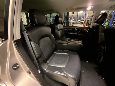 Used 2022 INFINITI QX80 Luxe w/ Cargo Package image 19