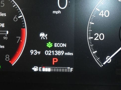 Used 2024 Honda CR-V LX image 30