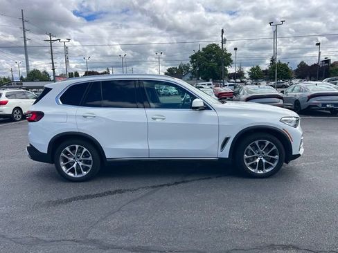 Used 2022 BMW X5 xDrive40i w/ Premium Package AWD/4WD image 8