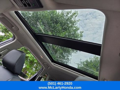 Used 2023 Nissan Rogue SL AWD/4WD image 8