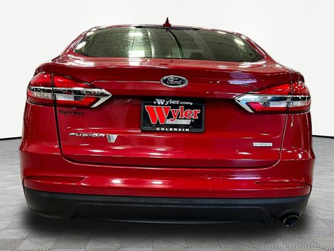Used 2020 Ford Fusion SE FWD image 4