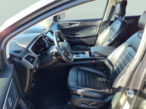 Used 2019 Ford Edge SEL w/ Equipment Group 201A image 22