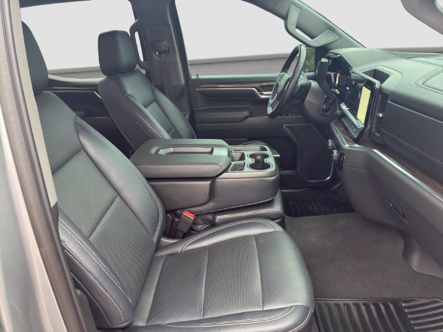 Used 2023 Chevrolet Silverado 1500 RST AWD/4WD image 9