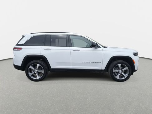 New 2026 Jeep Grand Cherokee Limited AWD/4WD image 4