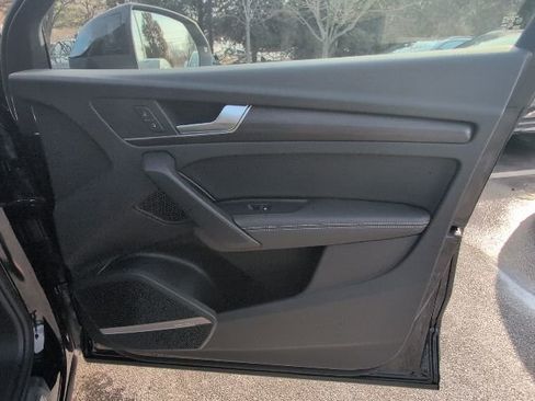 Used 2025 Audi Q5 2.0T Premium Plus w/ Premium Plus Package image 22