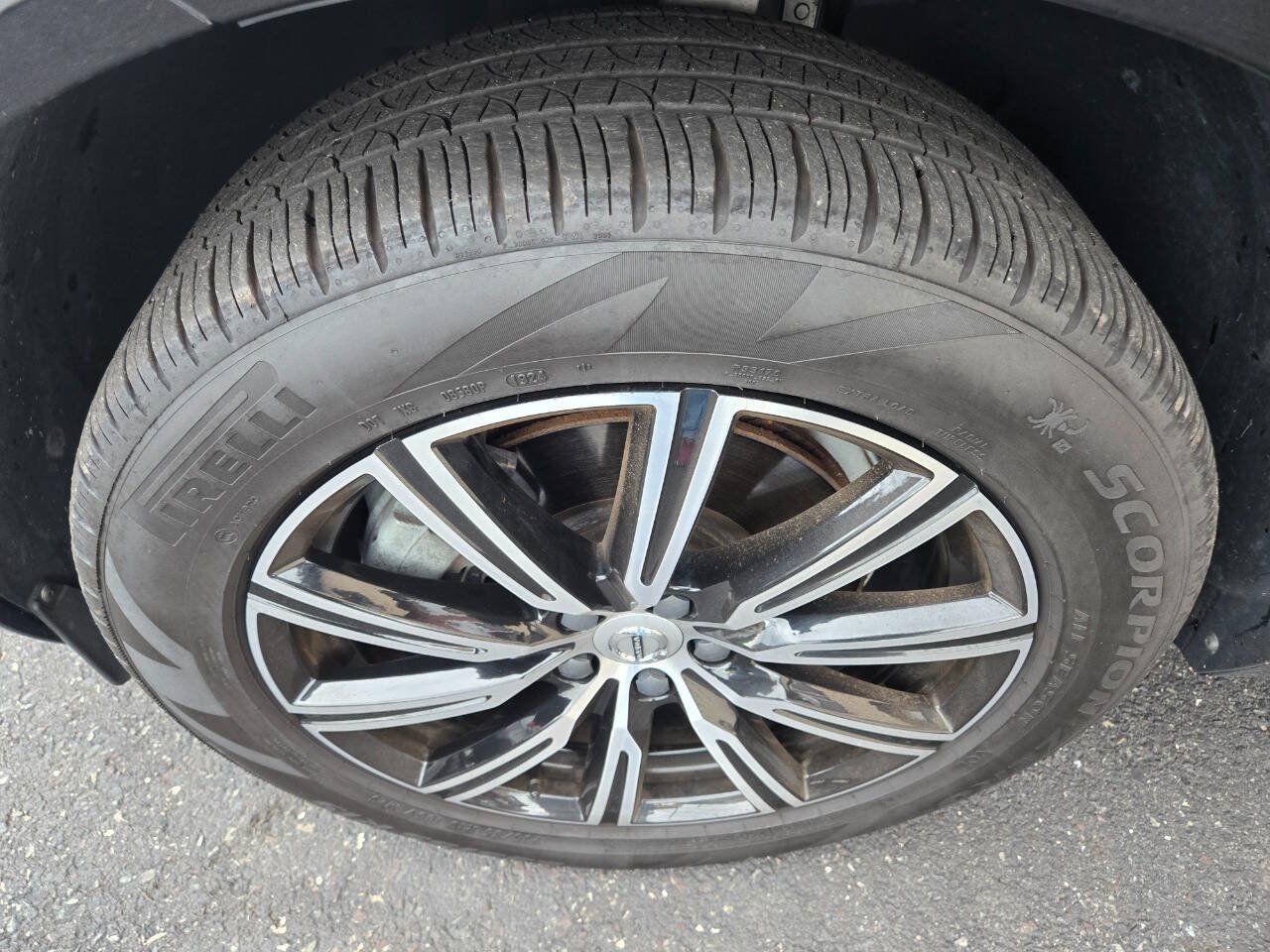 Used 2020 Volvo XC60 T6 Inscription w/ Protection Package AWD/4WD image 29