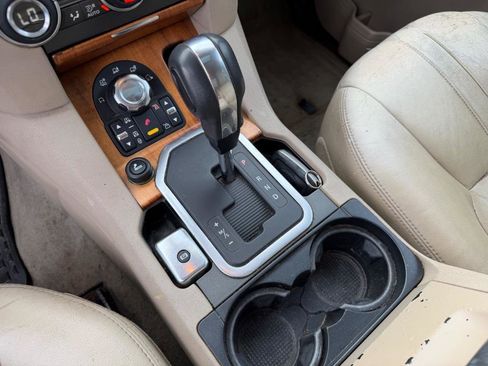 Used 2011 Land Rover LR4 HSE AWD/4WD image 18