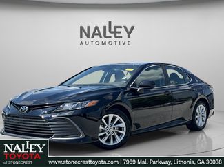 Certified 2022 Toyota Camry LE image 1