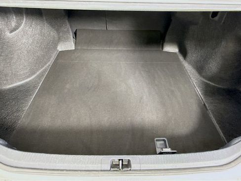 Used 2024 Toyota Camry SE image 23