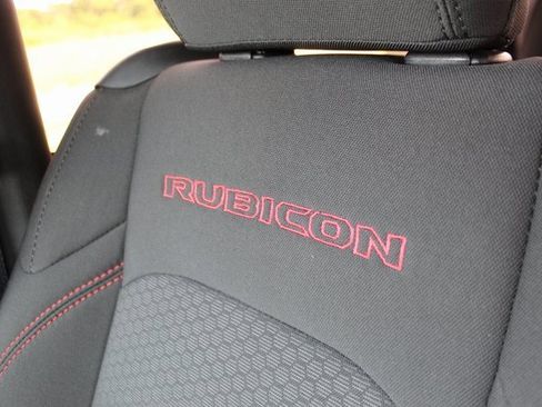 Used 2022 Jeep Wrangler Rubicon w/ Cold Weather Group image 24