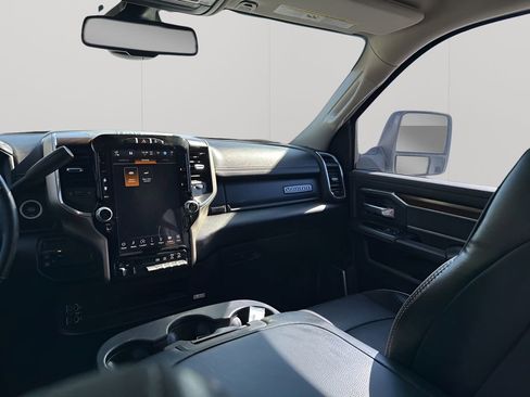 Used 2024 RAM 2500 Laramie AWD/4WD image 24