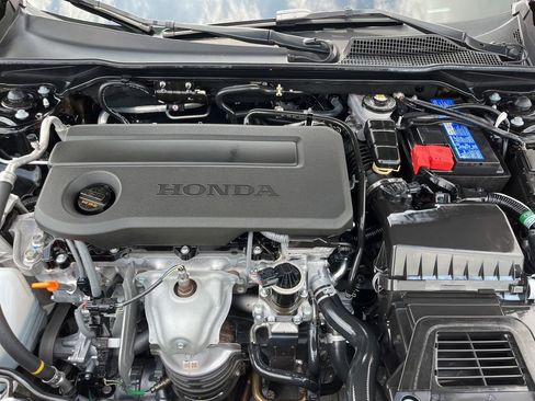 Used 2025 Honda Civic Sport image 13