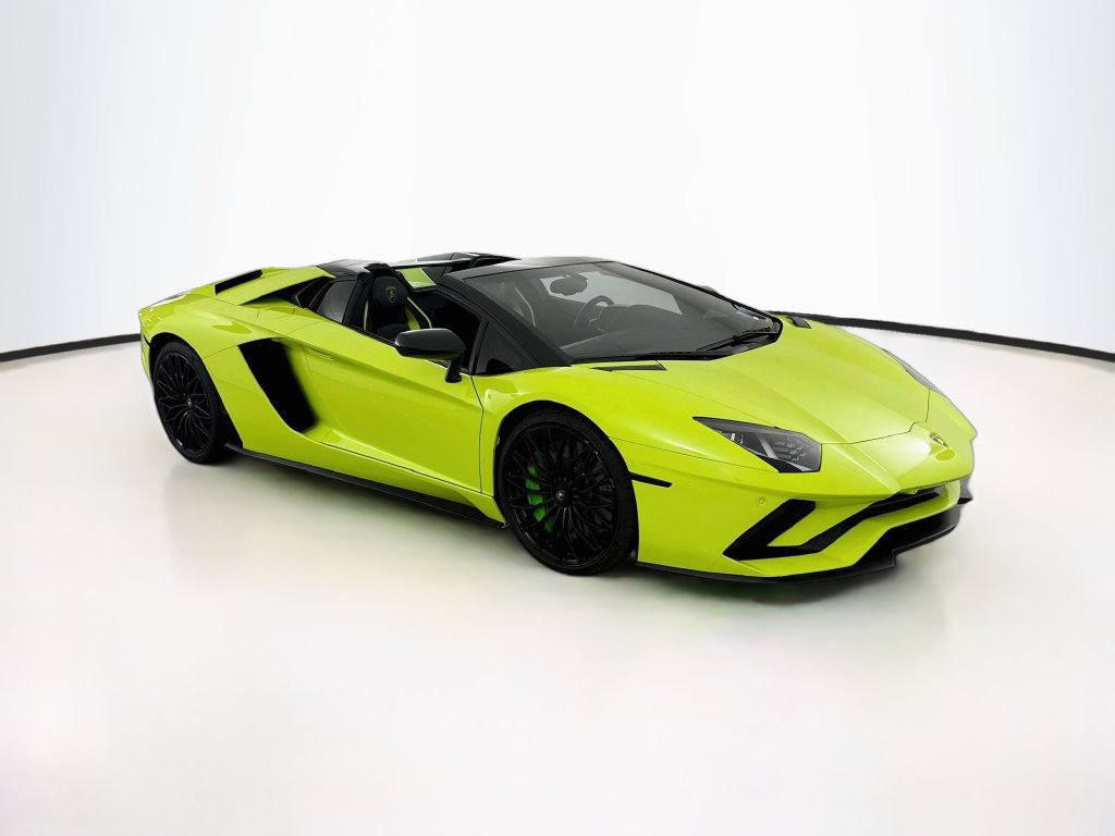 Used 2019 Lamborghini Aventador S AWD/4WD image 3