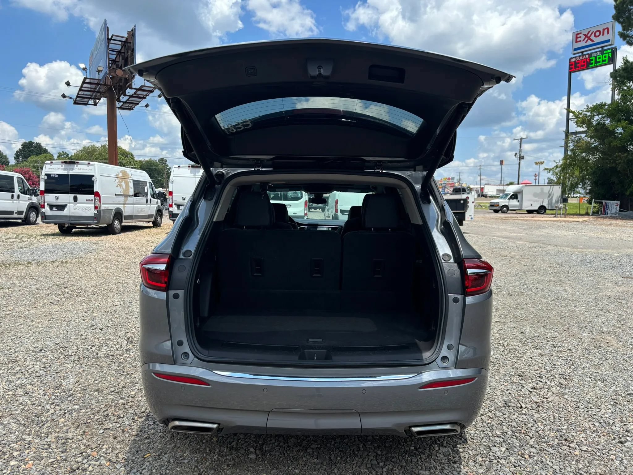 Used 2020 Buick Enclave Avenir w/ Avenir Technology Package FWD image 18