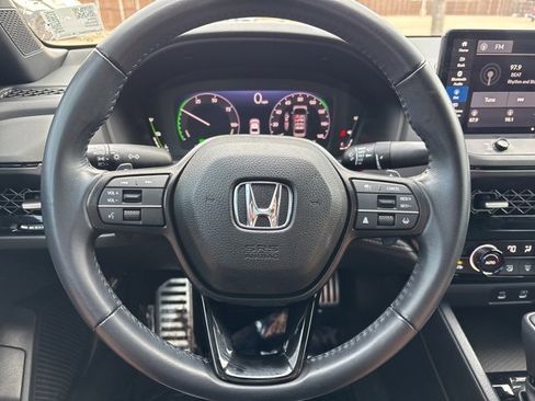 Used 2024 Honda Accord Sport image 5