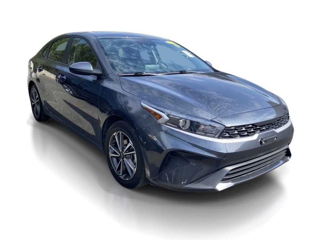 Used 2023 Kia Forte LXS FWD image 4