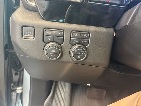 Used 2023 Chevrolet Silverado 1500 LTZ AWD/4WD image 27